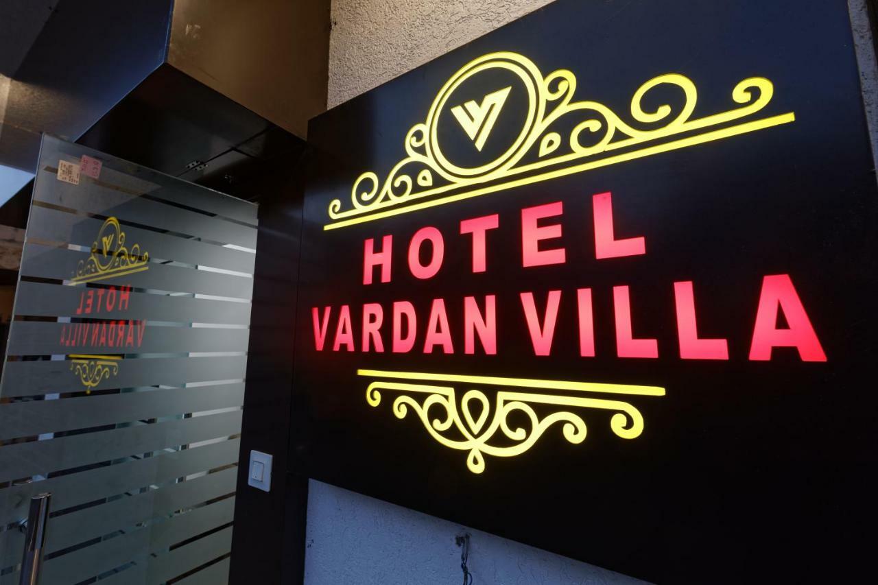 Vardan Villa Udaipur Buitenkant foto