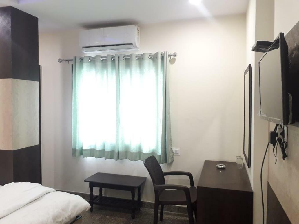 Vardan Villa Udaipur Buitenkant foto