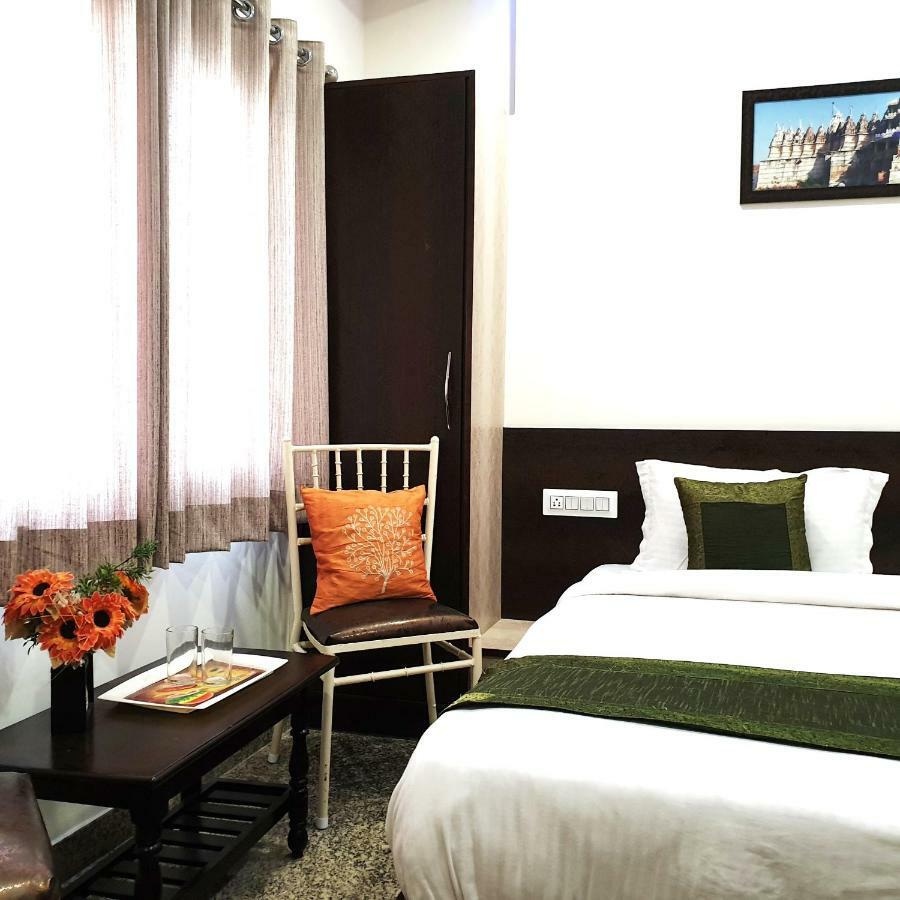 Vardan Villa Udaipur Buitenkant foto